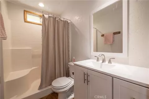 Bath - 863 B Ln, Big Bear City, CA 92314 photo 1 of 4