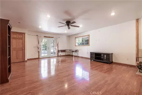 Living - 863 B Ln, Big Bear City, CA 92314 photo 2 of 5