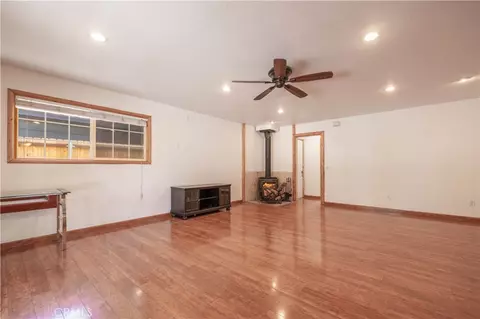 Living - 863 B Ln, Big Bear City, CA 92314 photo 4 of 5
