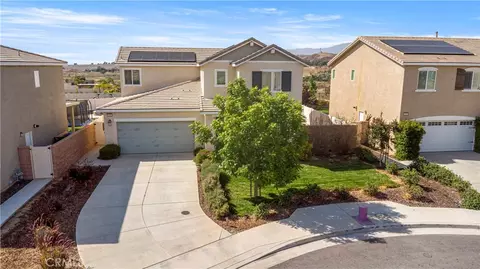 1032 Marigold Ct, Calimesa, CA 92320
