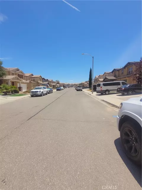 10242 Allie, Hesperia, CA 92345 photo 6