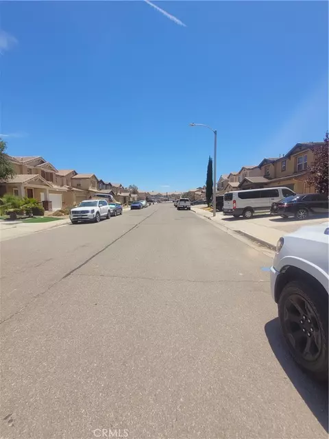 10242 Allie, Hesperia, CA 92345 photo 6
