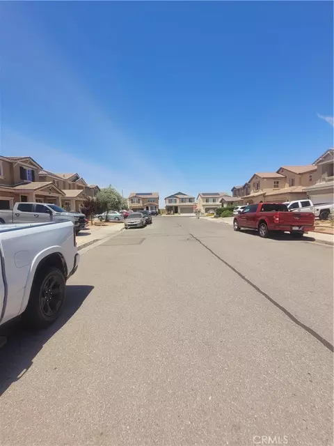 10242 Allie, Hesperia, CA 92345 photo 7