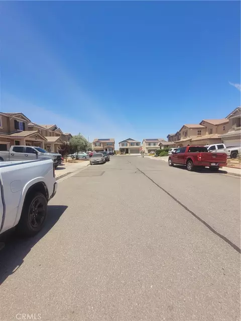10242 Allie, Hesperia, CA 92345 photo 7