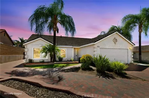 7527 Bonita Dr, Highland, CA 92346