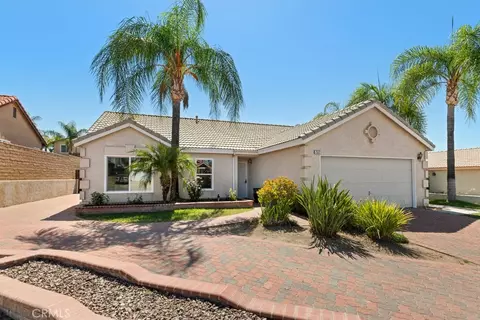 7527 Bonita Dr, Highland, CA 92346