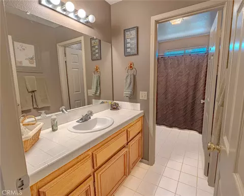 Bath - 23093 Miners Rd, Perris, CA 92570 photo 1 of 2