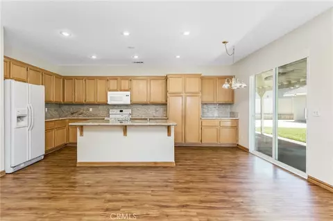 Kitchen - 35653 Oak Crk, Yucaipa, CA 92399 photo 1 of 3