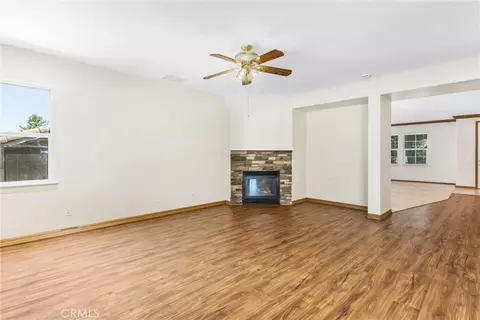 Living - 35653 Oak Crk, Yucaipa, CA 92399 photo 5 of 8