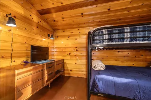 Bedroom - 796 Silver Tip Dr, Big Bear Lake, CA 92315 photo 6 of 6