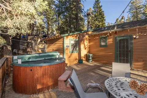 Exterior - 796 Silver Tip Dr, Big Bear Lake, CA 92315 photo 4 of 8
