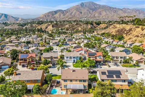 View/Area - 28575 Cherokee Rose, Highland, CA 92346 photo 9 of 10