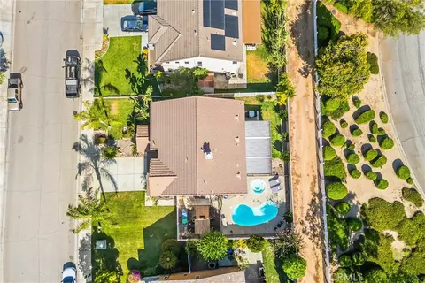 View/Area - 28575 Cherokee Rose, Highland, CA 92346 photo 10 of 10
