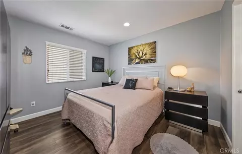 Bedroom - 2155 Larimore Ln, Mentone, CA 92359 photo 2 of 3