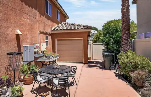 Exterior - 2155 Larimore Ln, Mentone, CA 92359 photo 5 of 8