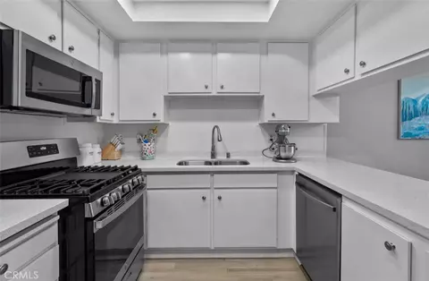 Kitchen - 1411 Clemson Way, Riverside, CA 92507 photo 1 of 2