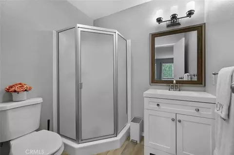 Bath - 1411 Clemson Way, Riverside, CA 92507 photo 2 of 3