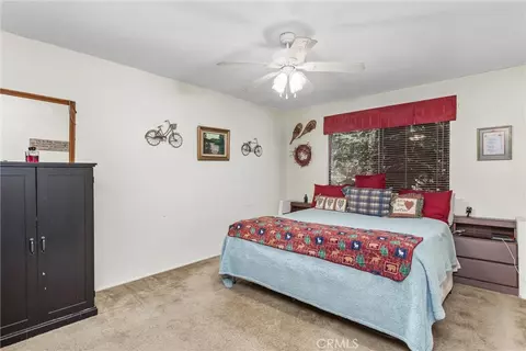 Bedroom - 24634 Bernard Dr, Crestline, CA 92325 photo 3 of 4