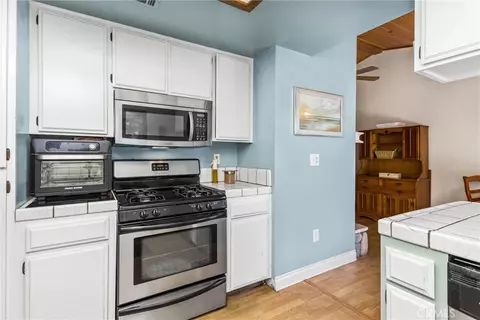Kitchen - 24634 Bernard Dr, Crestline, CA 92325 photo 3 of 3