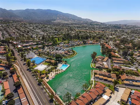 View/Area - 1456 Chalgrove #C, Corona, CA 92882 photo 8 of 12