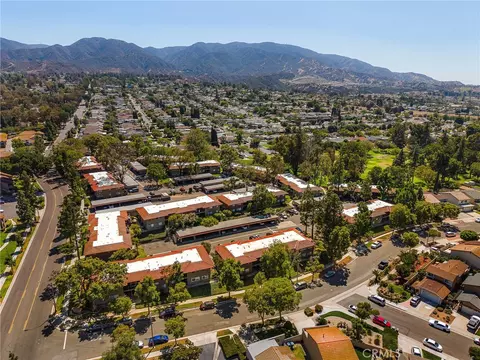 View/Area - 1456 Chalgrove #C, Corona, CA 92882 photo 9 of 12
