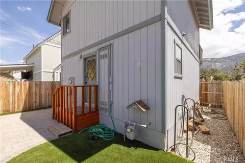 Exterior - 2115 State Ln, Big Bear City, CA 92314 photo 4 of 7