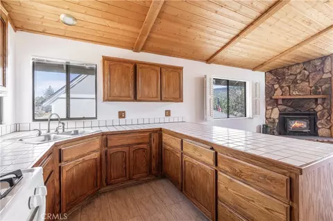 Kitchen - 2115 State Ln, Big Bear City, CA 92314 photo 1 of 3