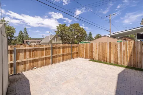 Exterior - 2115 State Ln, Big Bear City, CA 92314 photo 5 of 7