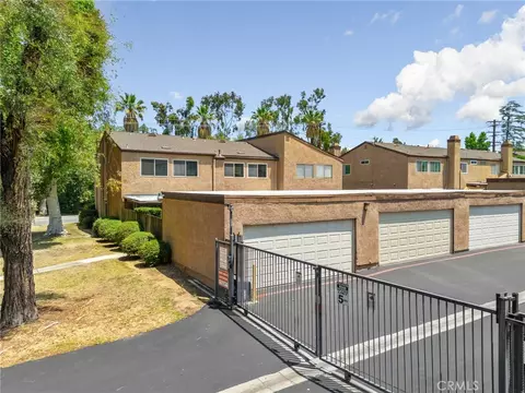 Exterior - 923 W State, Redlands, CA 92373 photo 6 of 8