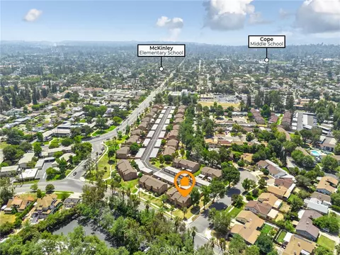 View/Area - 923 W State, Redlands, CA 92373 photo 3 of 4