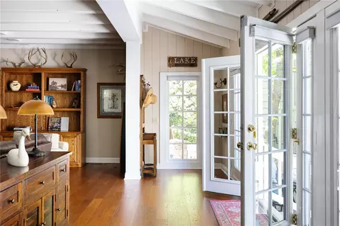 Entry Way - 27844 Greenway Dr, Lake Arrowhead, CA 92352 photo 1 of 2