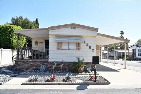 1307 Orangewood Sq, Corona, CA 92882