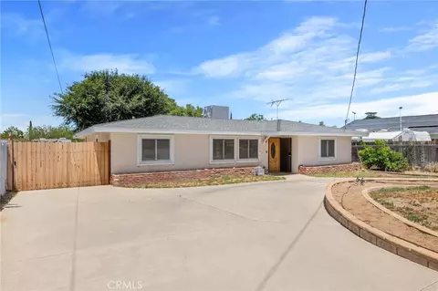 13348 5th, Yucaipa, CA 92399 photo 4