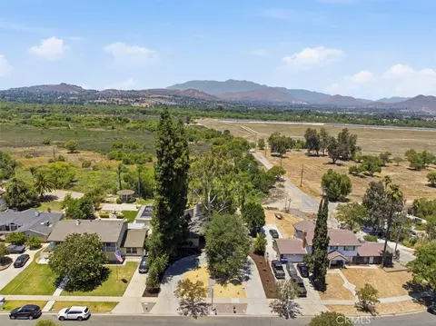View/Area - 5813 Old Rnch, Riverside, CA 92504 photo 3 of 6