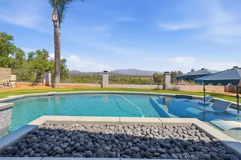 Exterior - 5813 Old Rnch, Riverside, CA 92504 photo 24 of 26