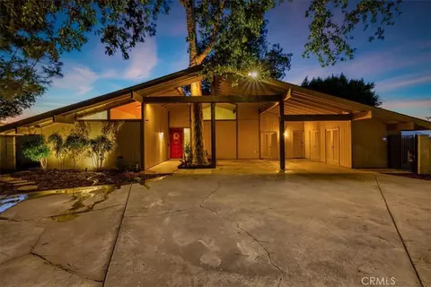 Exterior - 5813 Old Rnch, Riverside, CA 92504 photo 9 of 26