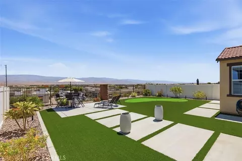 41378 Harvey Mudd, Palm Desert, CA 92211