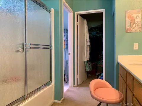 Bath - 33111 Eagle Pt, Yucaipa, CA 92399 photo 3 of 3