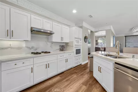 Kitchen - 11499 Bridgeway, Riverside, CA 92505 photo 4 of 6