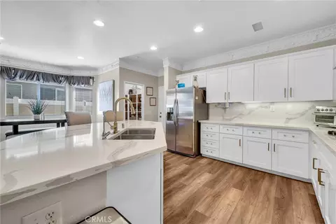 Kitchen - 11499 Bridgeway, Riverside, CA 92505 photo 2 of 6