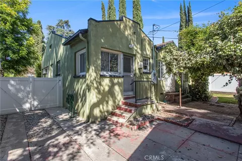 Exterior - 618 Cypress Cir, Redlands, CA 92373 photo 3 of 6
