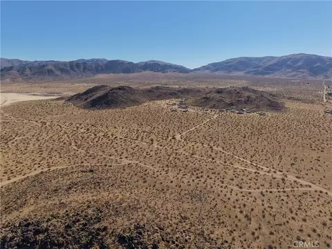 1 Fairview Vly, Apple Valley, CA 92307