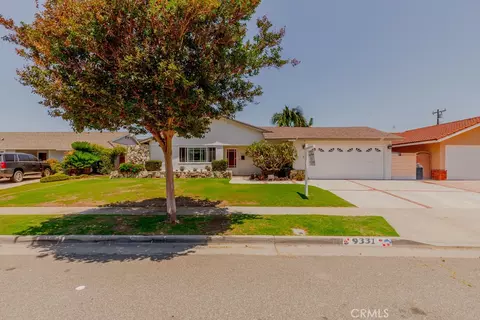 9331 La Cortinilla Ave, Fountain Valley, CA 92708