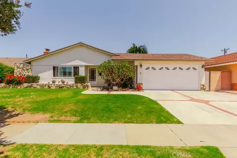 9331 La Cortinilla Ave, Fountain Valley, CA 92708