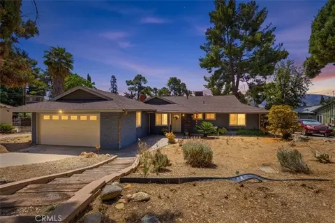 96 W Repplier Rd, Banning, CA 92220