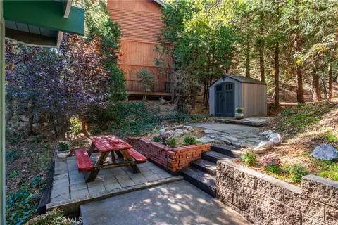 Exterior - 380 S Dart Cyn, Crestline, CA 92325 photo 5 of 12
