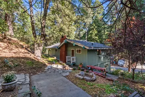 Exterior - 380 S Dart Cyn, Crestline, CA 92325 photo 6 of 12