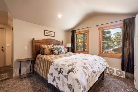Bedroom - 643 Cedar Gln, Big Bear City, CA 92314 photo 12 of 13