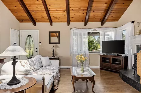 Living - 31071 Mountain Oak, Running Springs, CA 92382 photo 1 of 2