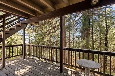 Exterior - 31071 Mountain Oak, Running Springs, CA 92382 photo 2 of 6